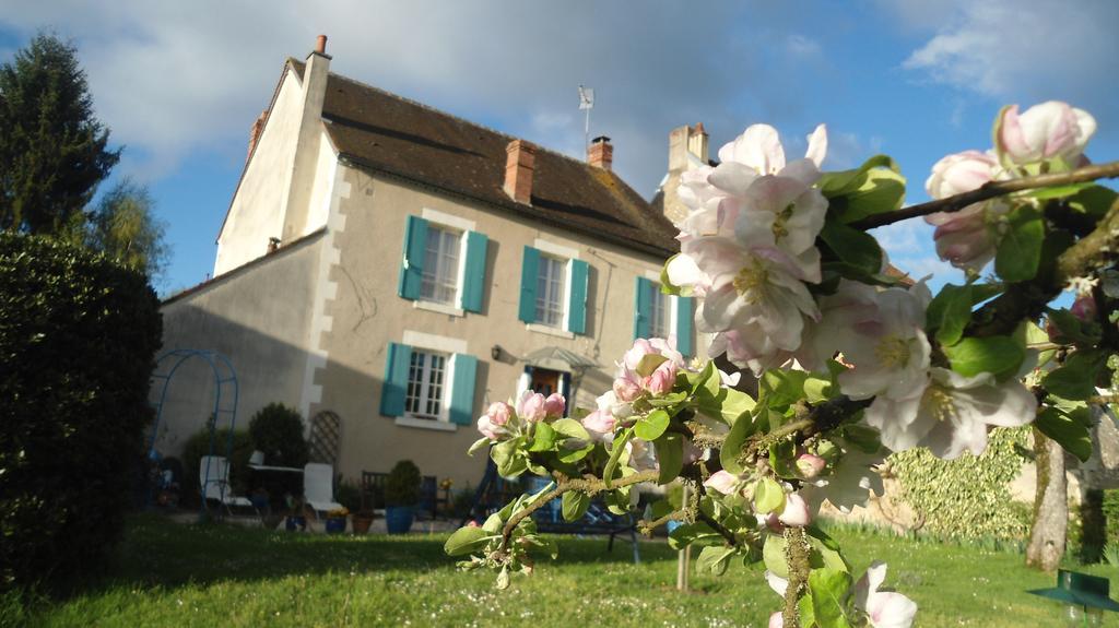 La Maison Bleue Hotel Arquian Bagian luar foto