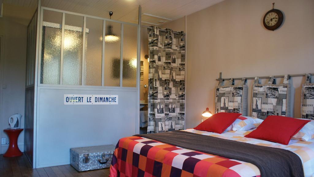La Maison Bleue Hotel Arquian Bagian luar foto