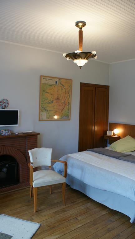 La Maison Bleue Hotel Arquian Bagian luar foto